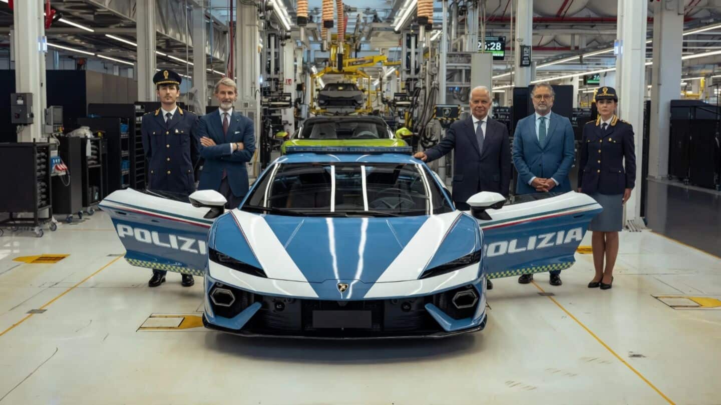 Italy state police add 907hp Lamborghini Temerario for organ transport