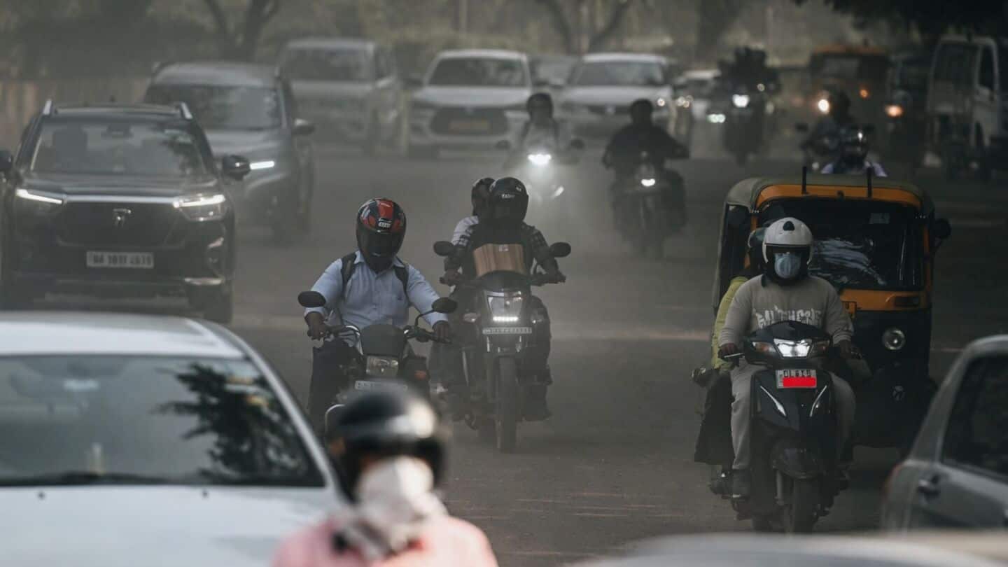 दिल्ली-NCR में प्रदूषण के खिलाफ उठाया बड़ा कदम, अब बिना PUC नहीं मिलेगा ईंधन