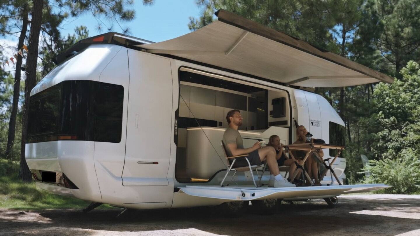This solar-powered trailer lets you camp off-grid for 2 weeks