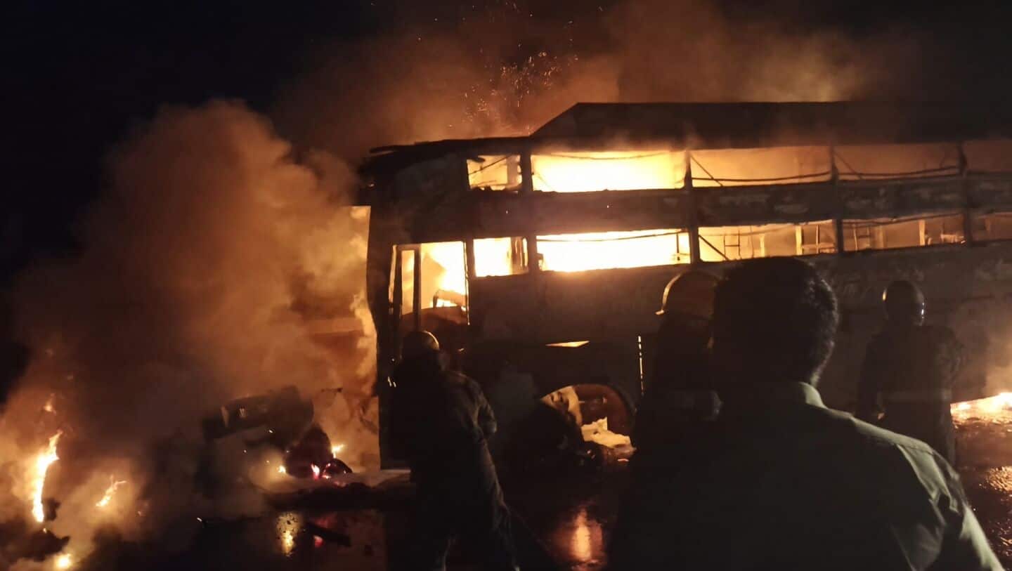 Bus crash on Agra-Lucknow Expressway kills 2, around 20 injured