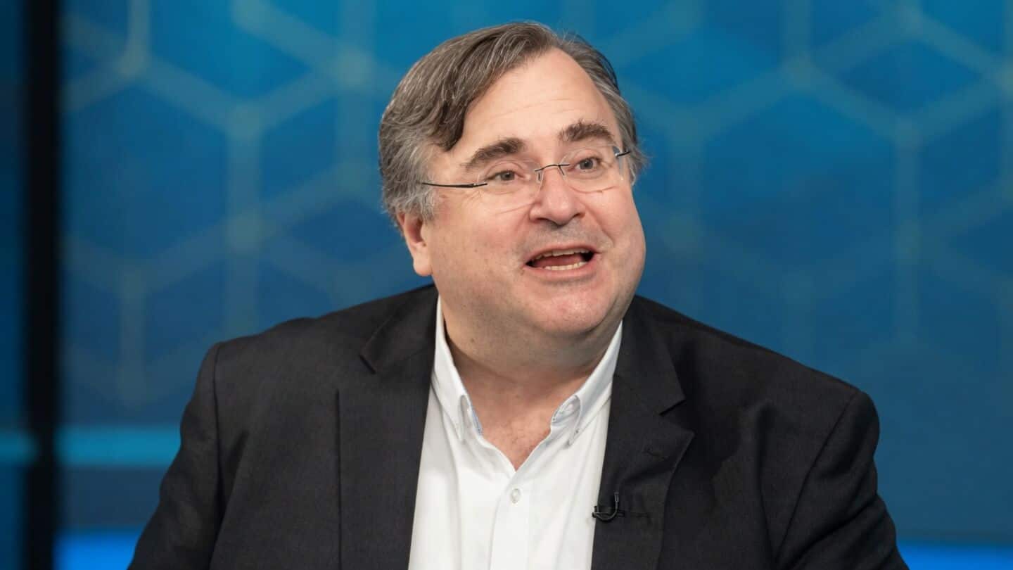 Reid Hoffman says US AI infrastructure investment can prevent recession