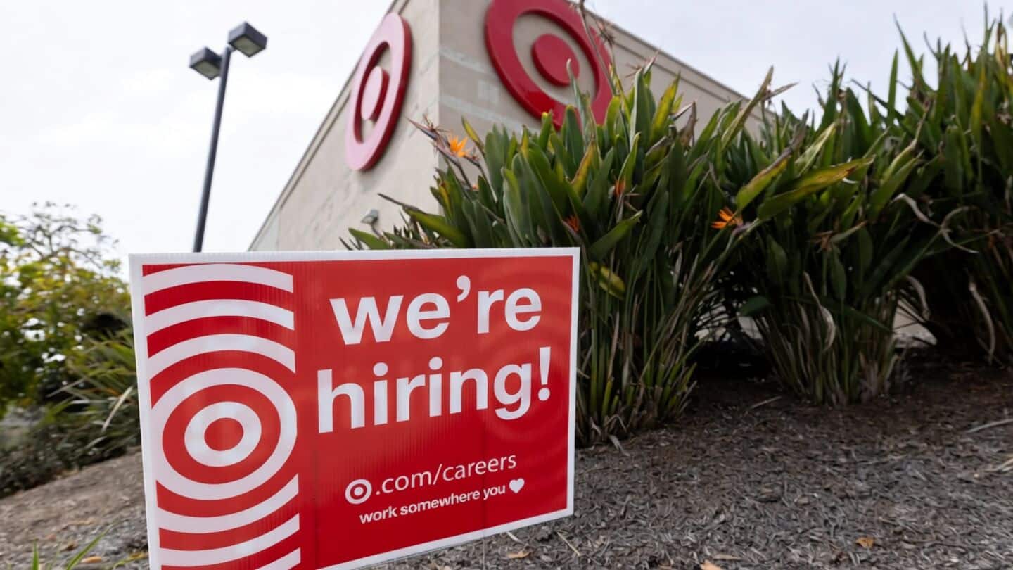 US job openings dip to 7.08 million amid Iran-linked energy rise