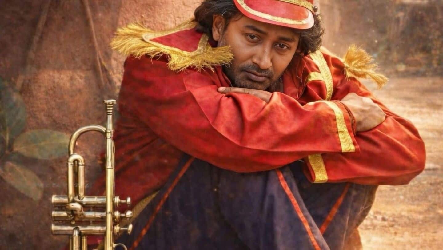 Chandan Roy is a wedding band musician in 'Raju Baaje Wala'