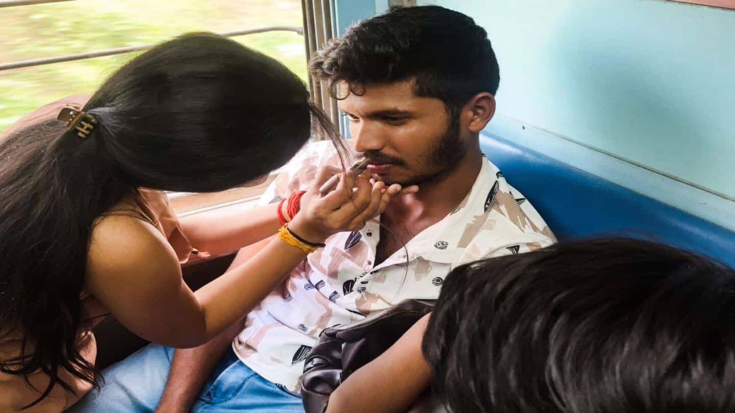 Woman applies makeup to alleged harasser on Maharashtra train