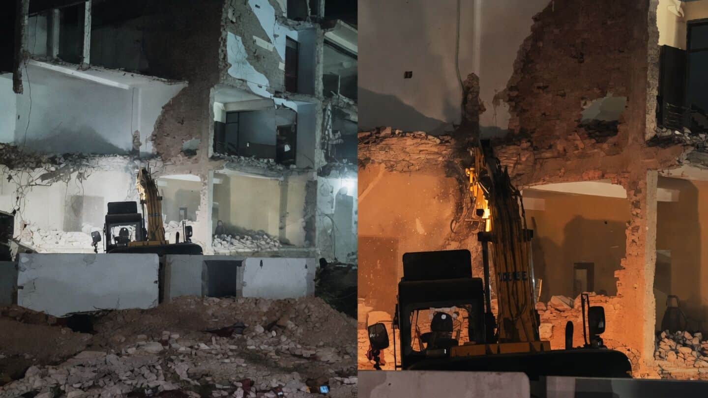 Medina Mosque and homes demolished for Shalimar Bagh road widening