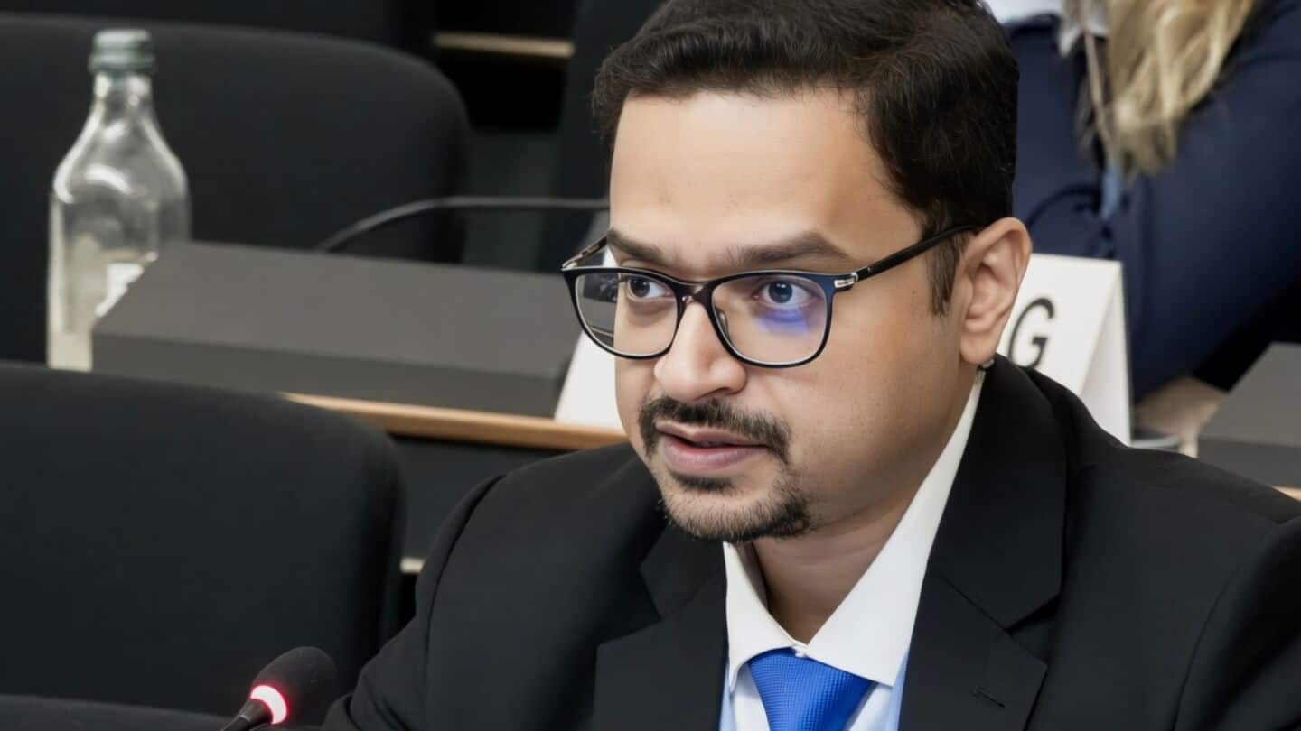 India urges Pakistan at U.N. to prioritize development over territory