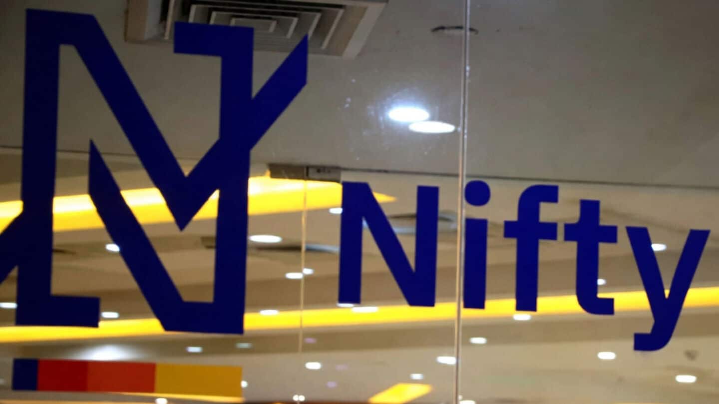 Nifty posts nearly 150 point late rally, closes down 159