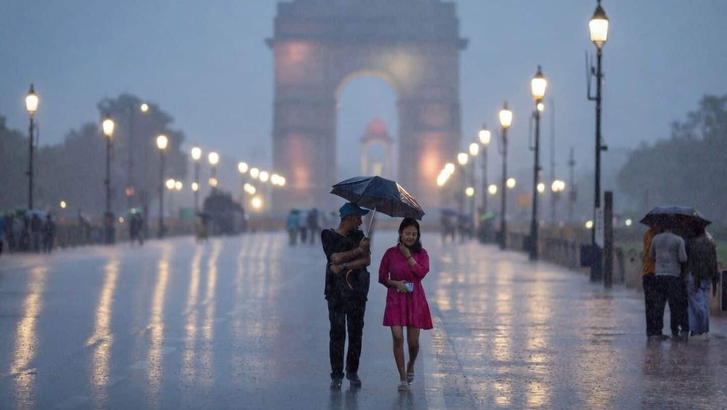 Unseasonal rain hits Delhi, NCR; IMD warns of hailstorms