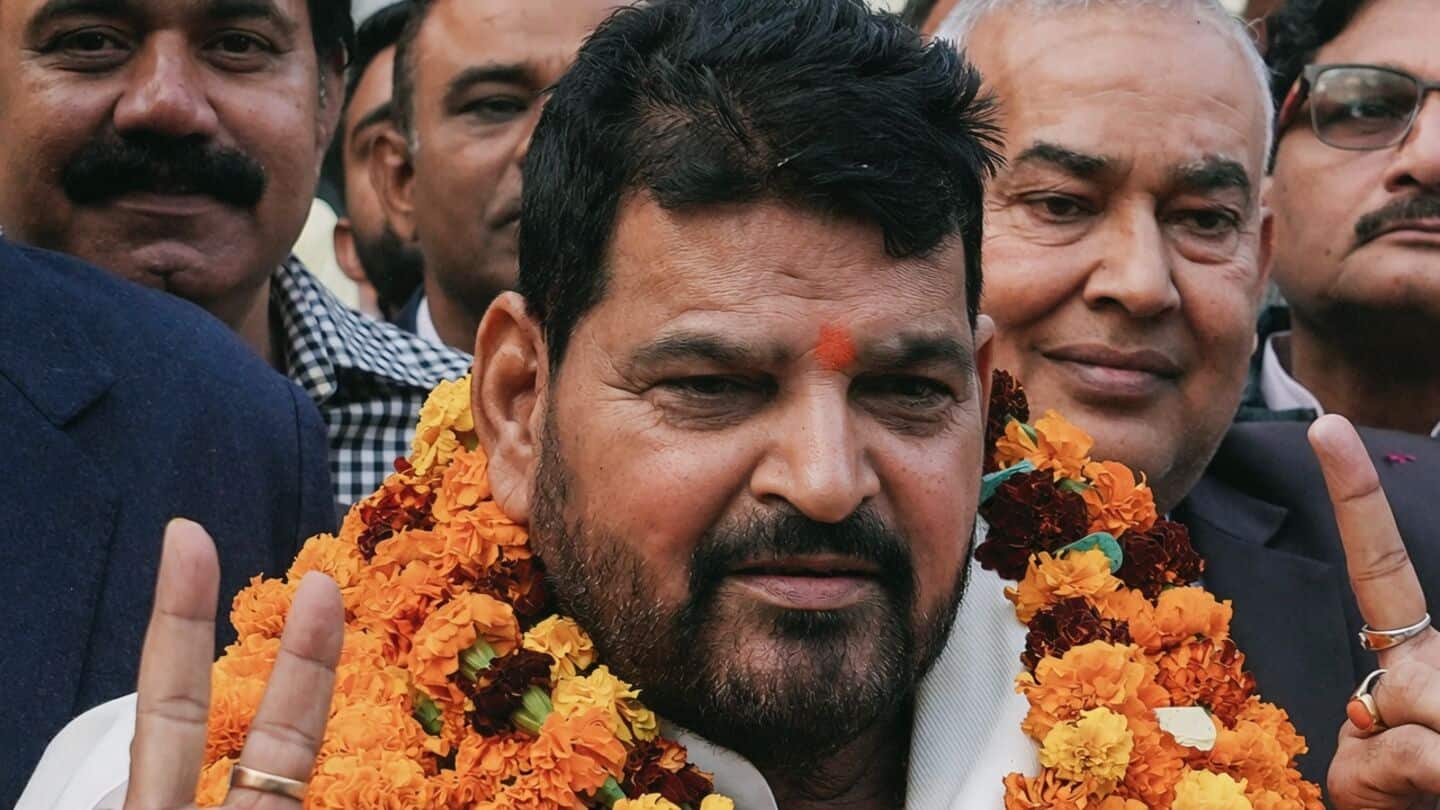Brij Bhushan Sharan Singh receives massive Gonda welcome after acquittal