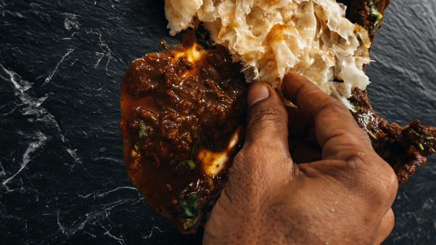 Kerala lawyer sues The Persian Table seeking ₹1L over gravy