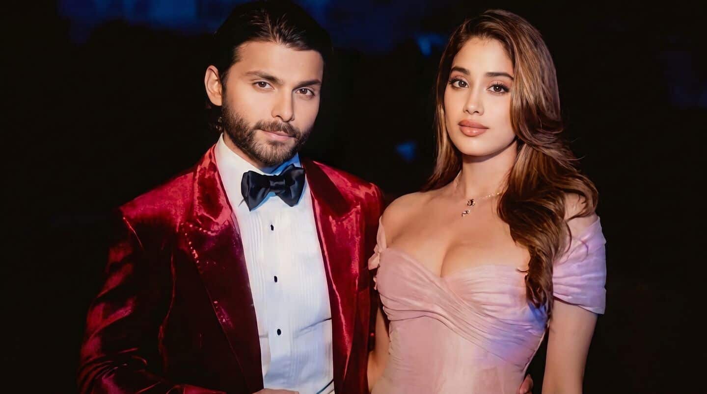 B. Kapoor denies wedding rumors between Kapoor and Pahariya