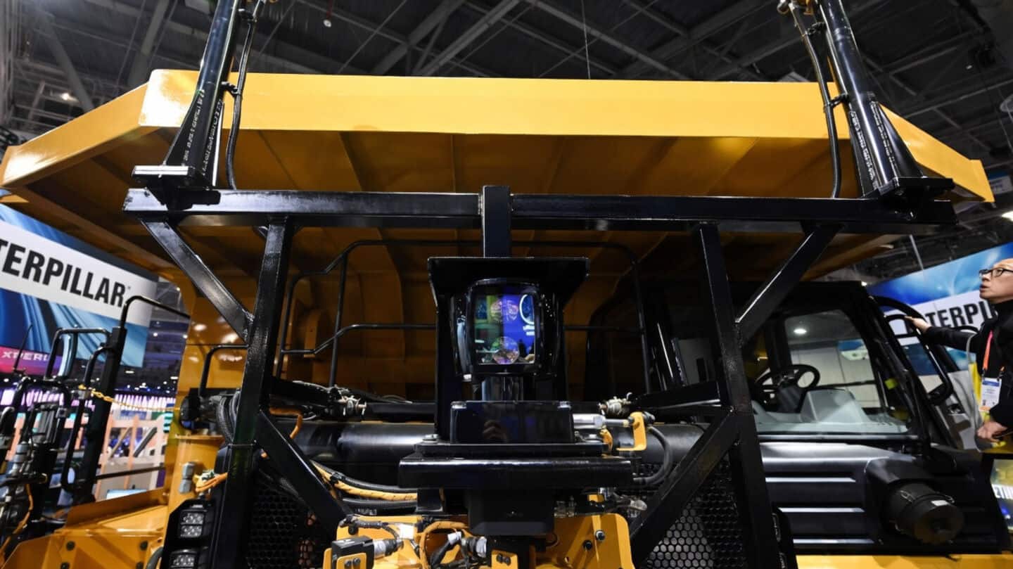 Caterpillar introduces Cat AI Assistant for voice machine troubleshooting
