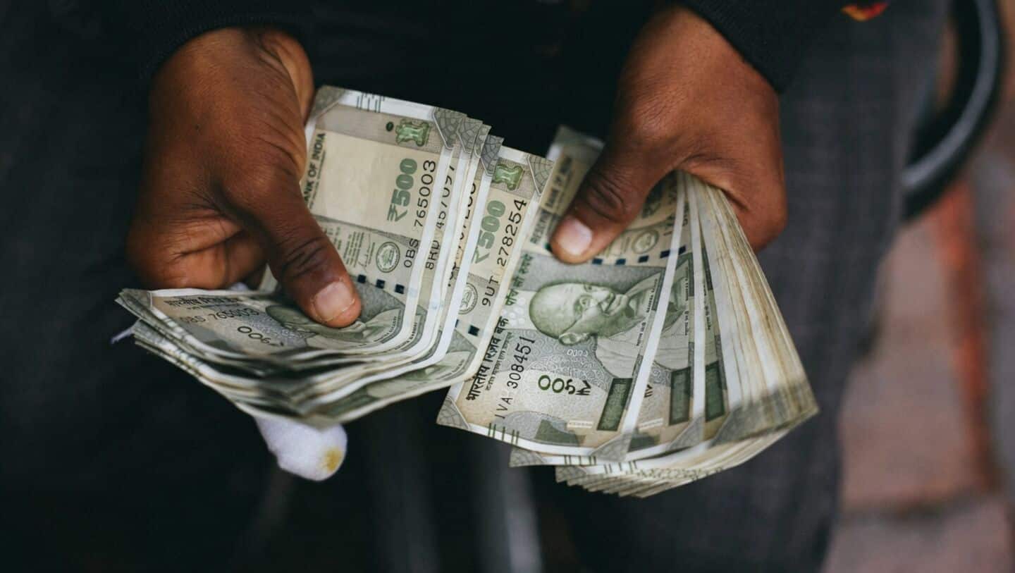 Central government hikes DA, DR to 60% for staff, pensioners