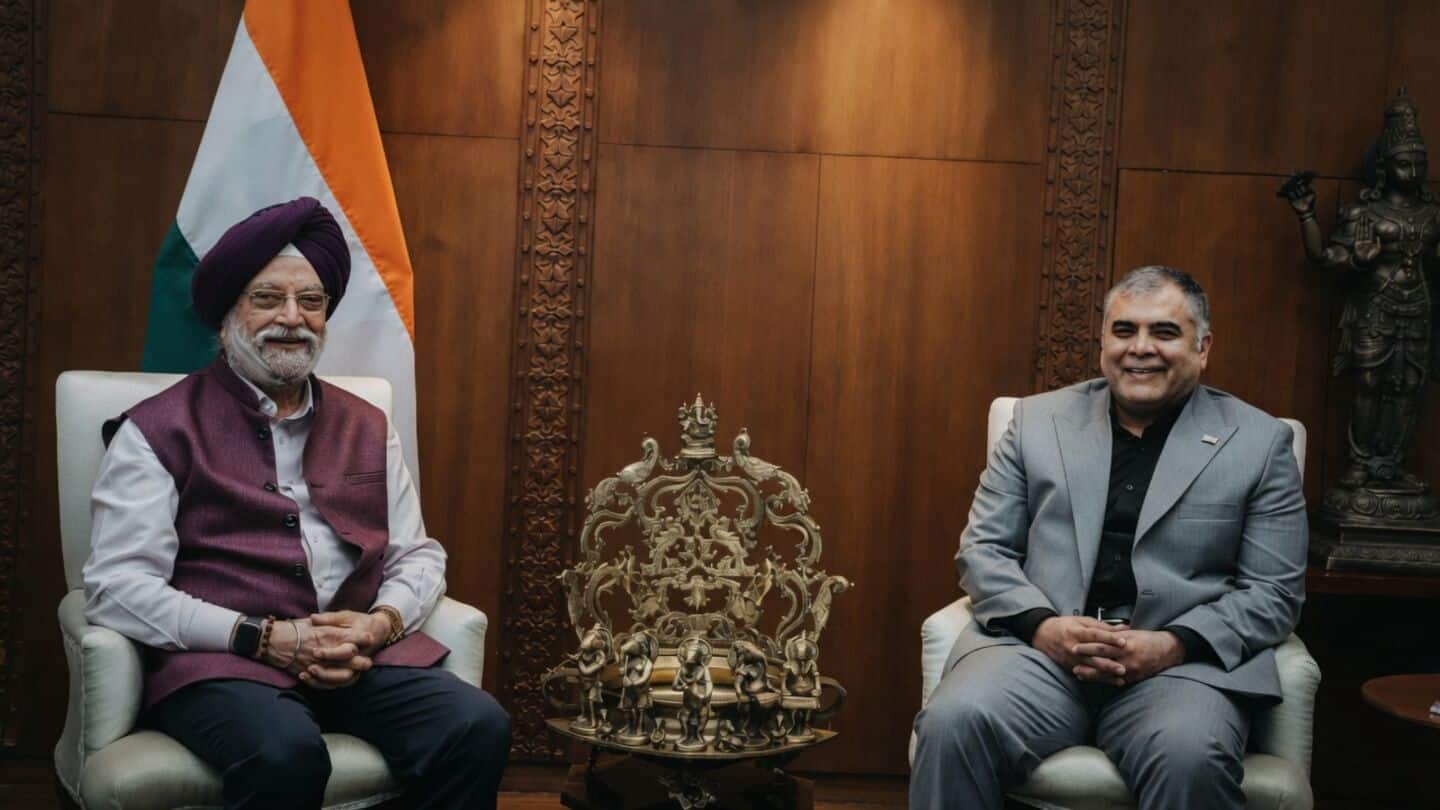 Mohsen Paknejad meets Hardeep Singh Puri at BRICS energy meeting