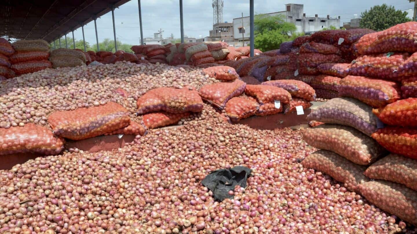 Onion prices in India above ₹50 despite government ₹35 sales