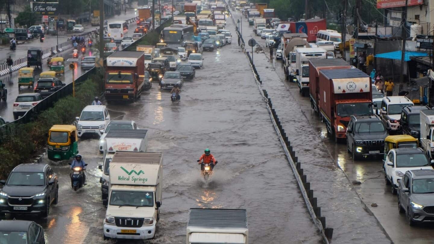 दिल्ली की पहली जोरदार बारिश ने ही खोली शहर के ड्रेनेज सिस्टम की पोल