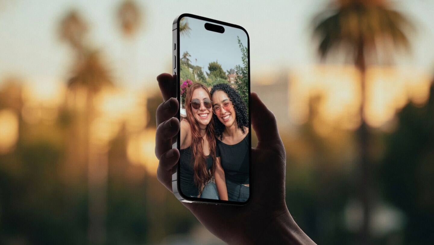 Melody Chu and Jing Liu's Superpose app suggests poses