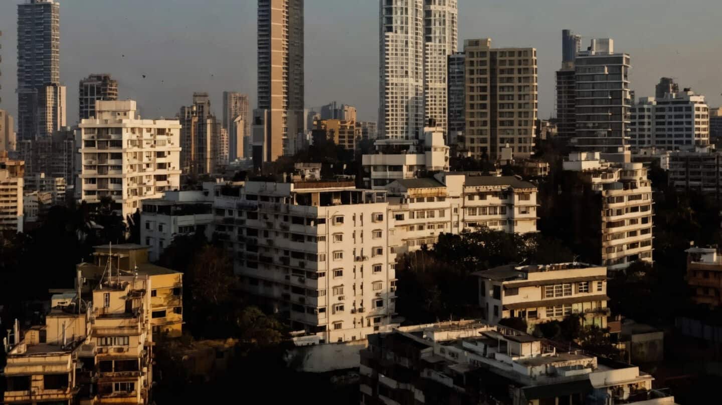 Mumbai posts record 12,560 September registrations, duty dips to 1242cr