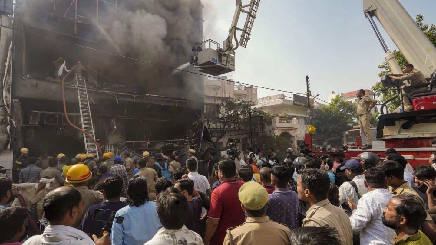 Lucknow fire kills 15, 18 LDA officials and engineers blamed