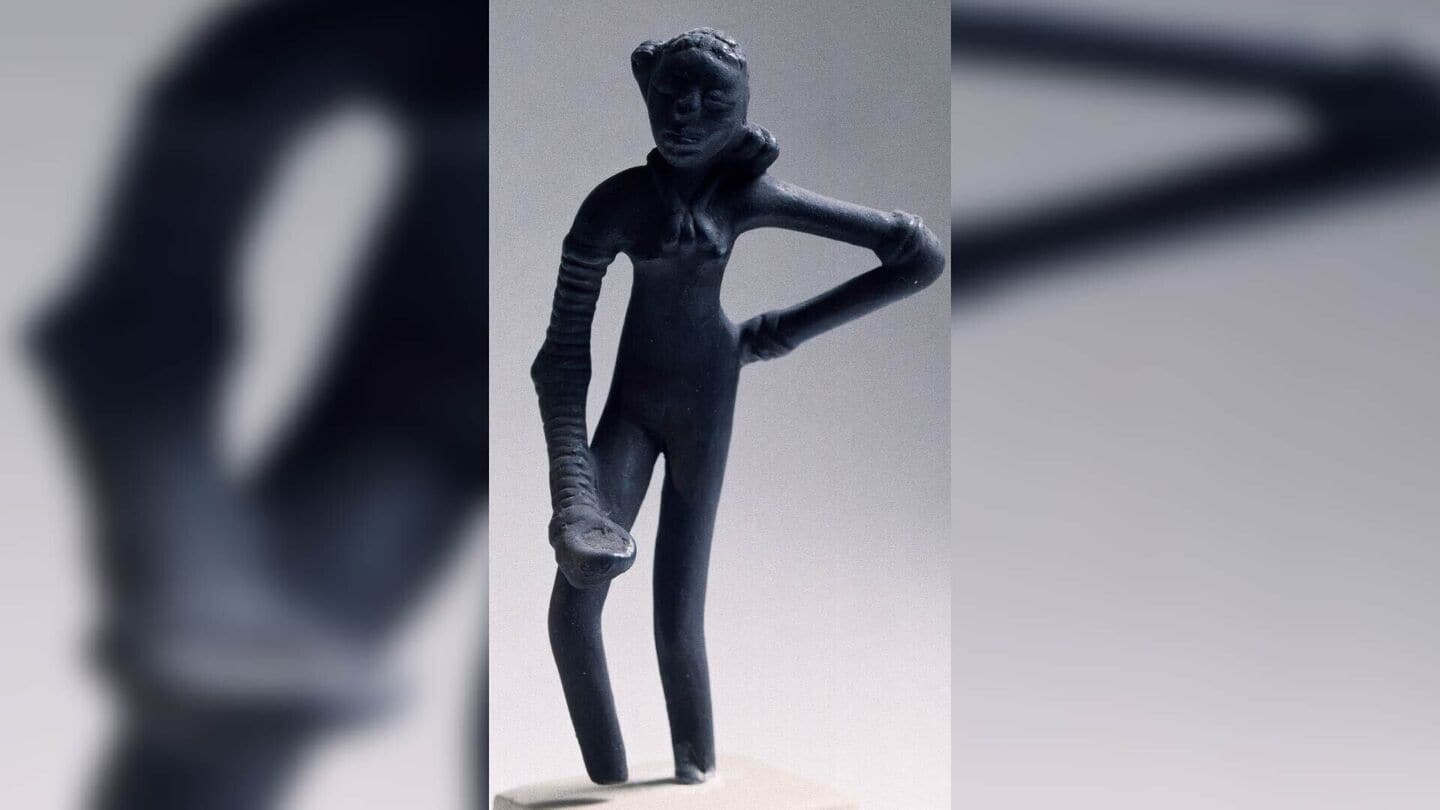 'Dancing Girl' statue stolen from museum; professor caught red-handed