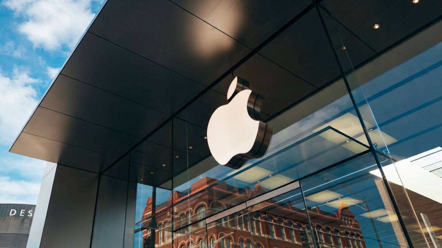 Apple shares fall 8% after-hours after revenue forecast misses expectations