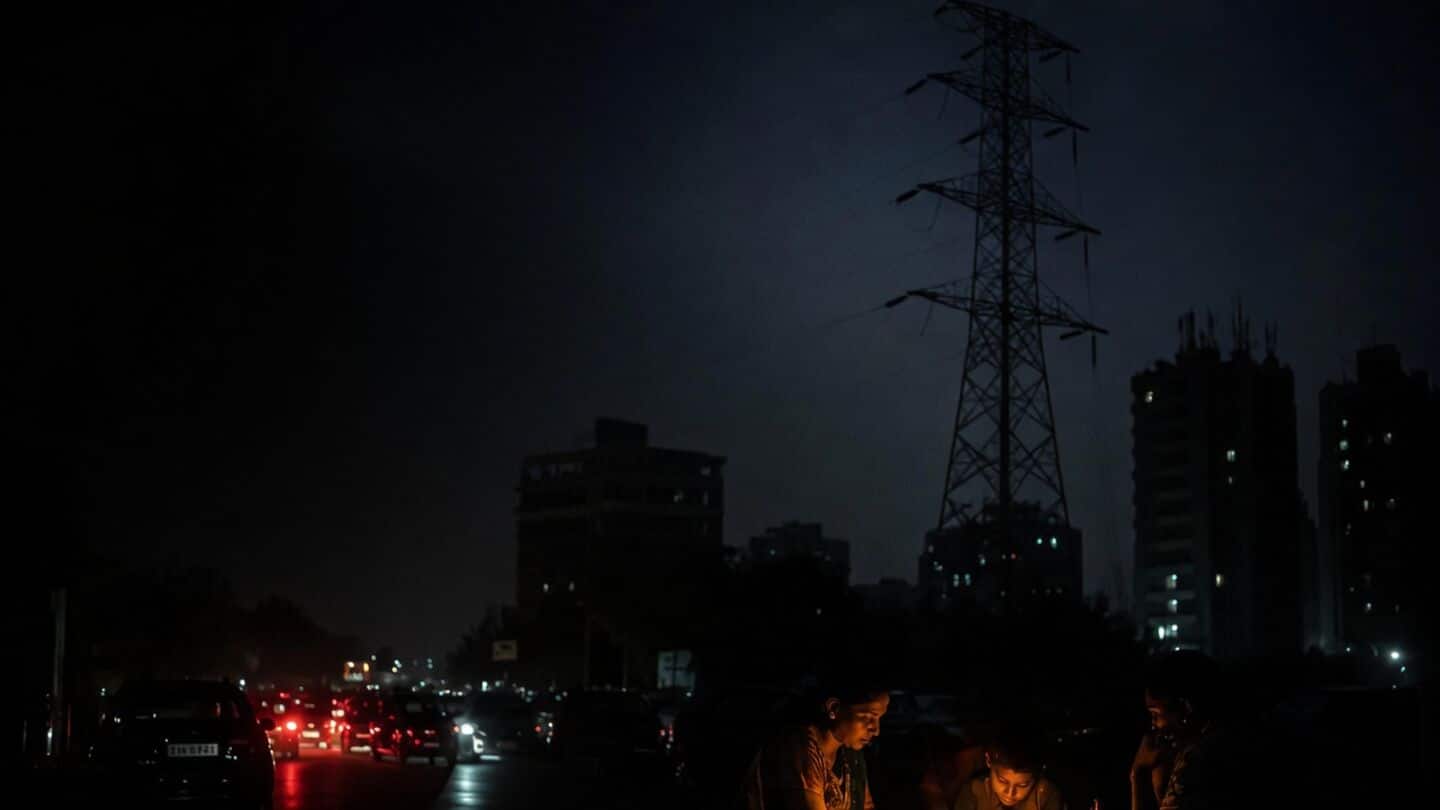 Three Delhi discoms schedule power cuts for upgrades today