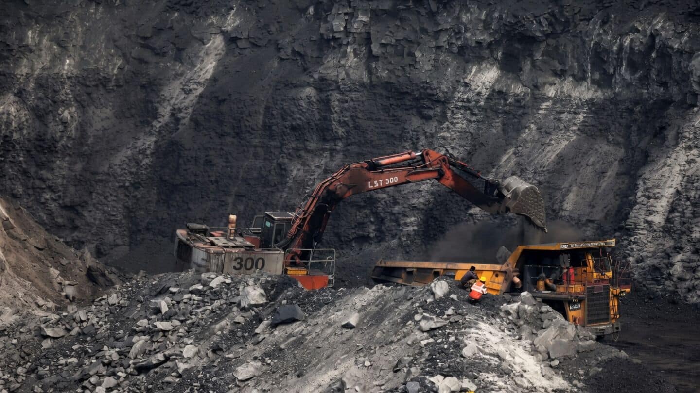 India's power plants' coal stocks could fall to 24 mt