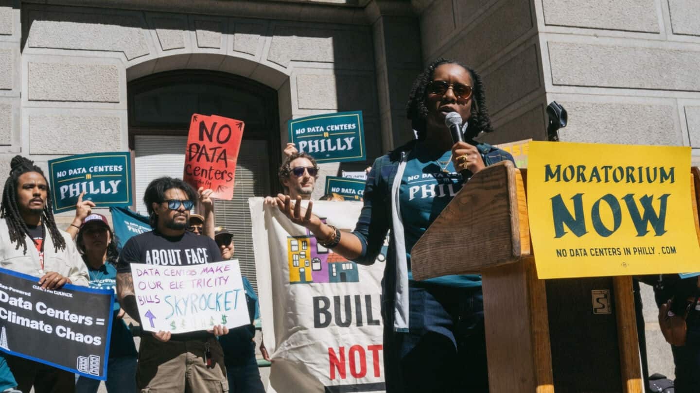 Philadelphia residents voice concern about AI data centers' pollution risk