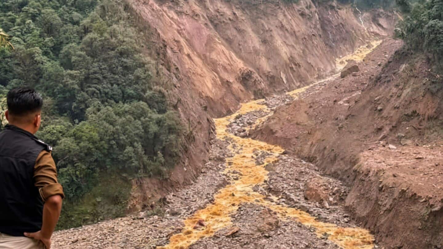 Sikkim landslide blocks Teesta and Chyakoong, cuts Naga-Tosa road