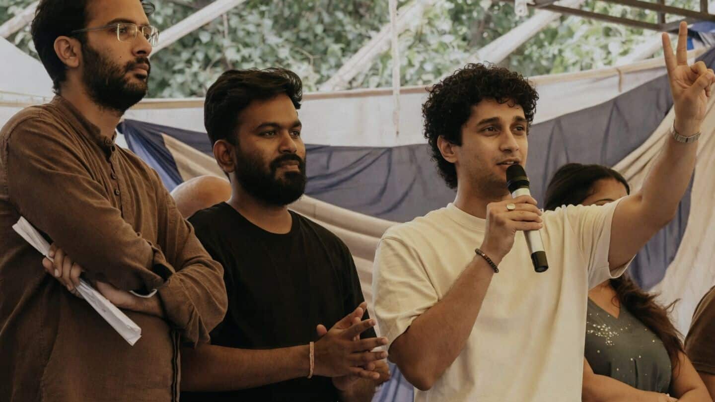 Students and farmers demand Dharmendra Pradhan resign at Jantar Mantar