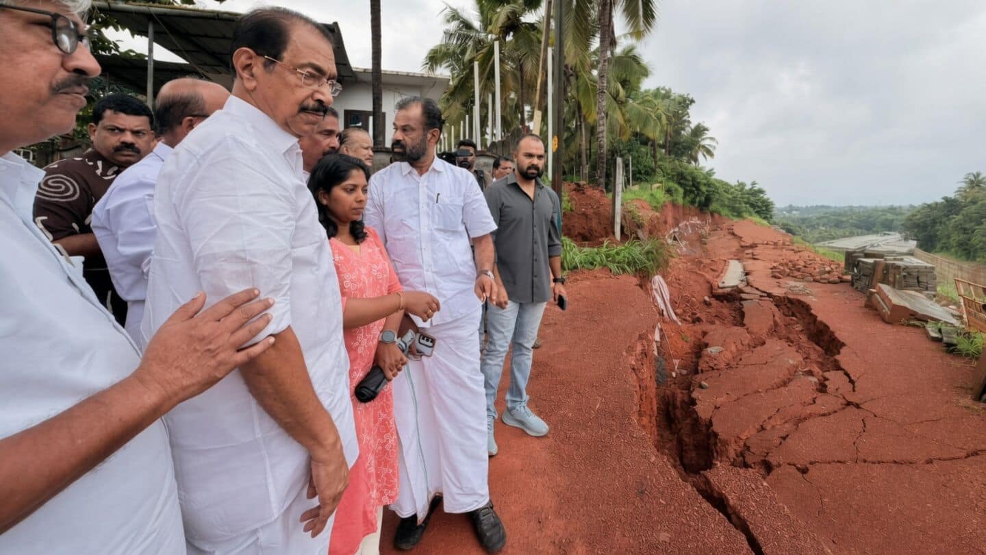Palchuram landslip blocks road to Wayanad, P. Vishnuraj orders removal