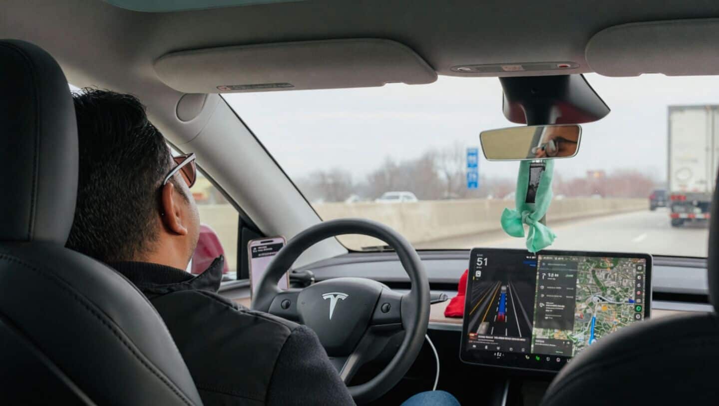 Tesla Uber driver filmed sleeping during 20-minute highway FSD trip