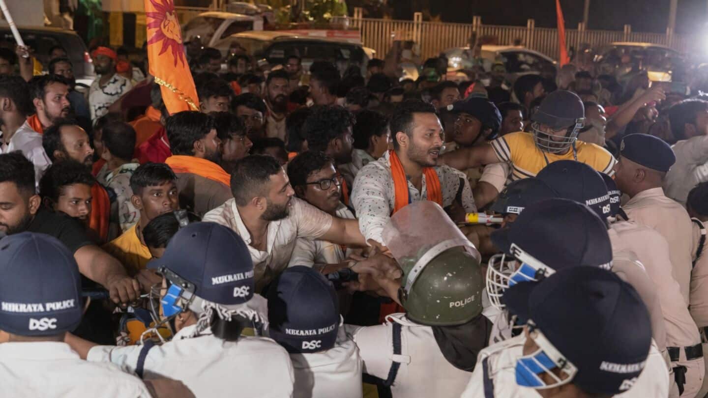 Bangiyo Hindu Jagaran Manch clashes with students at SRFTI Kolkata