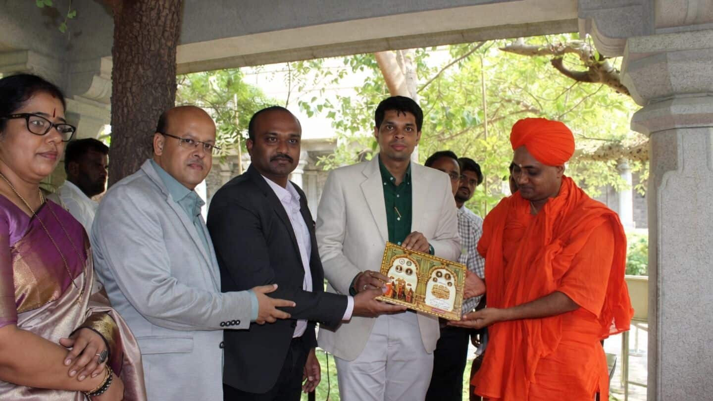 Mysuru DC invites Gavi Matt seer to inaugurate Dasara