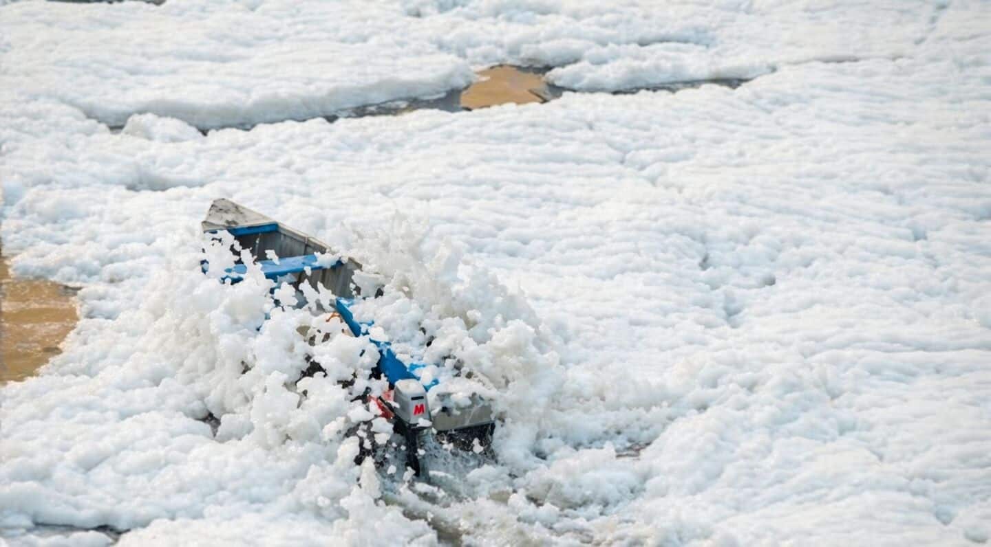 Delhi unveils 4-step plan to reduce Yamuna froth and pollution