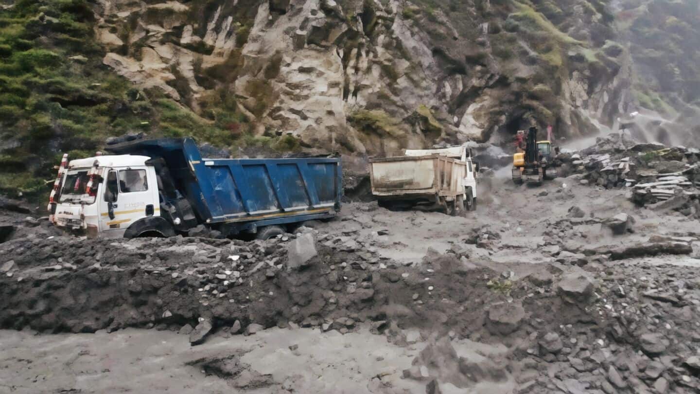 Floods and landslides bury vehicles on Doda-Kishtwar highway after downpour