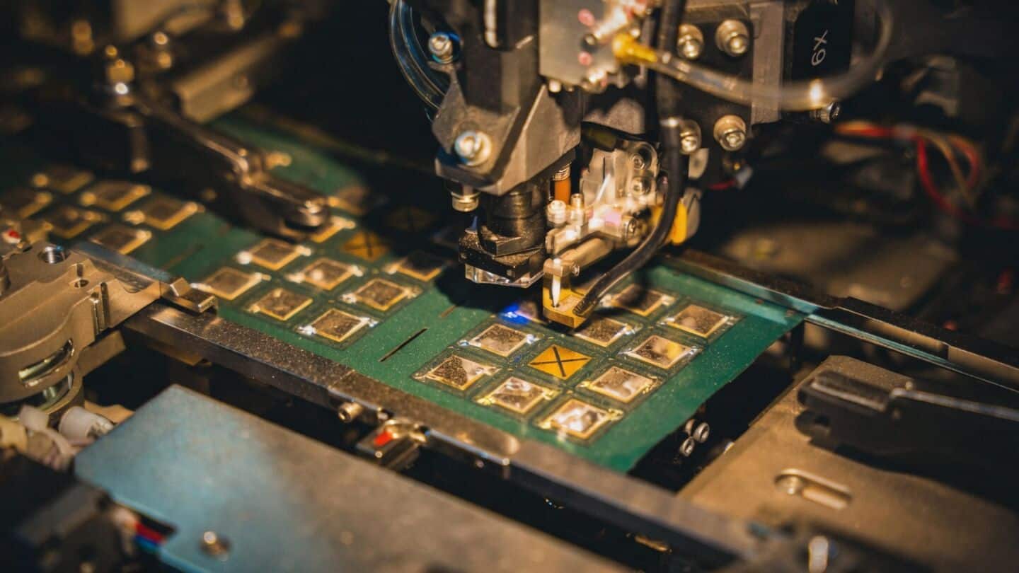 TSMC says inflation makes things tough, will price by technology