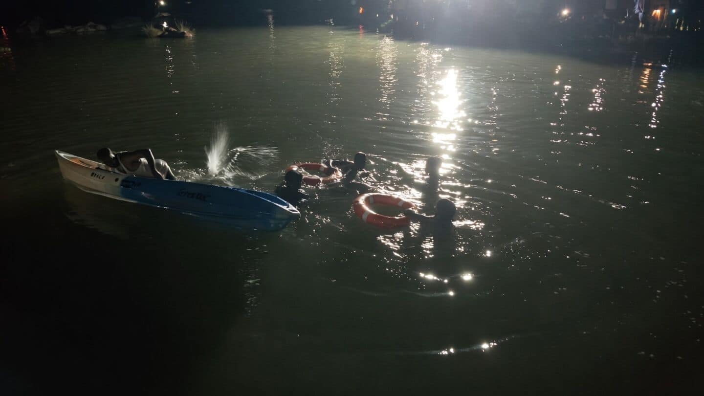 On Tuesday 3 boys drowned in Giridih's Medho river