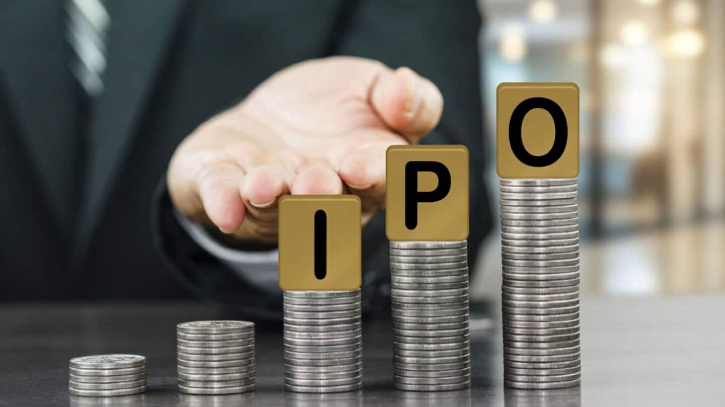 Csquare sells 50 million shares, raises $1.05B in US IPO