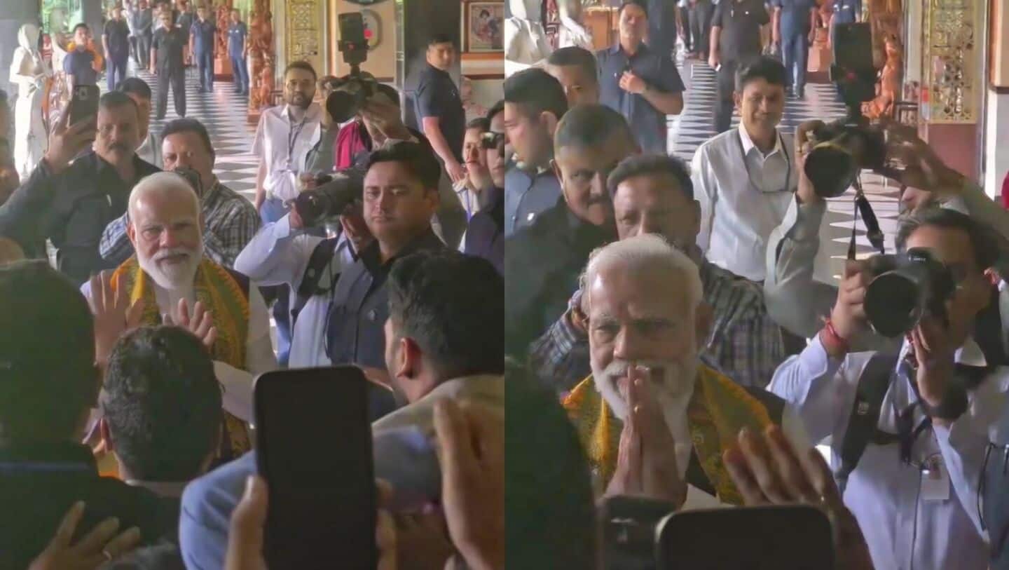 Prime Minister Narendra Modi apologizes in Siliguri after wedding impacted