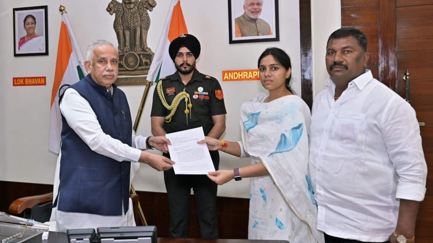 Jogi Meghana accuses Jogi Ramesh's family of dowry, attempted murder