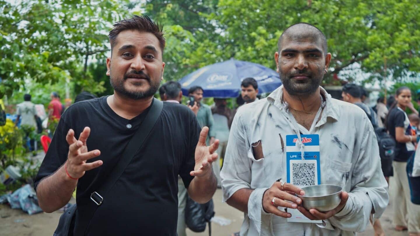 YouTuber Puroshottam Vashisht collects about ₹4,000 during Kawad Mela experiment