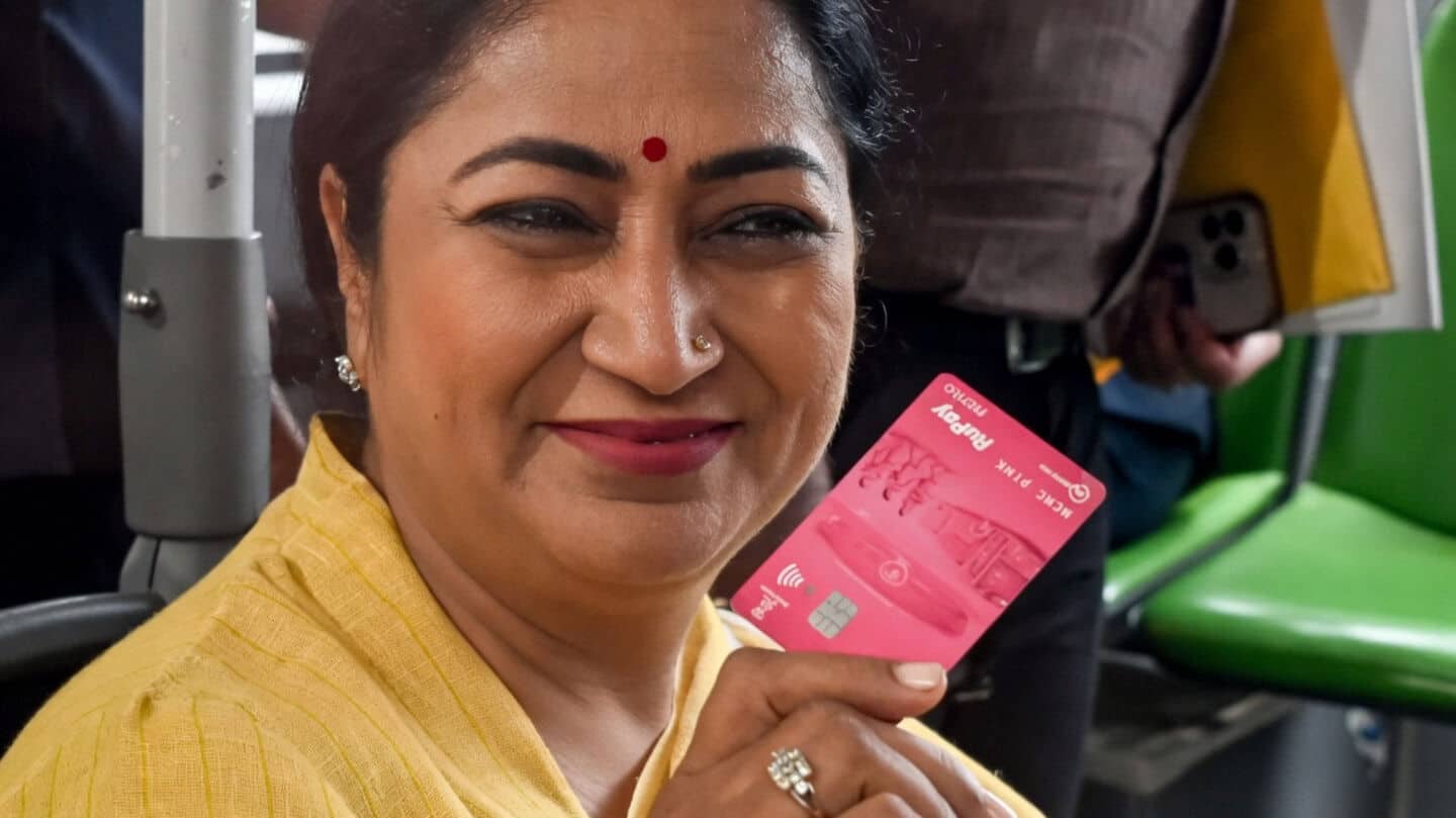 Delhi extends free bus travel for women until Aug 31