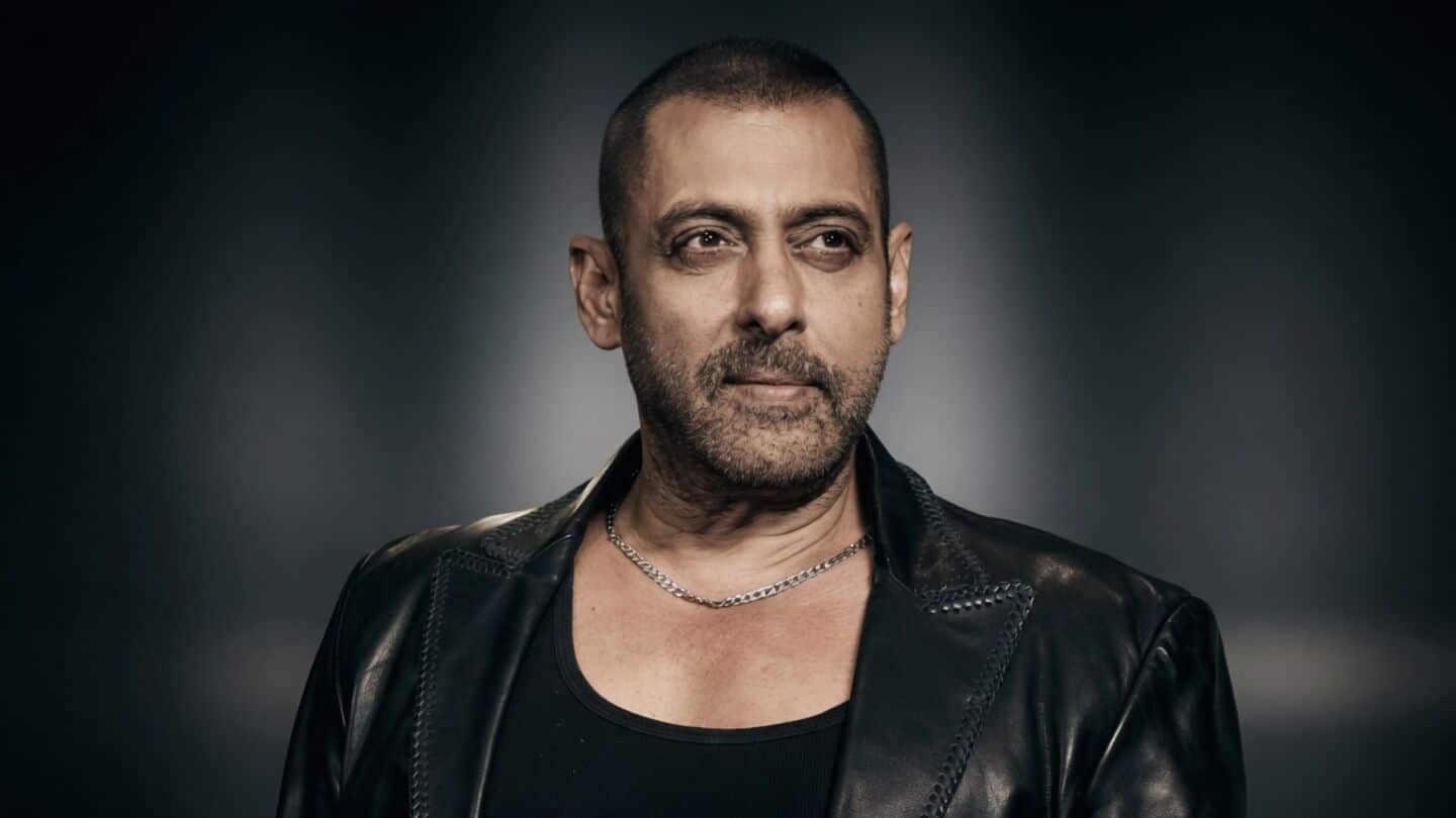 Delhi HC delays Khan plea over 'Kala Hiran' July 6
