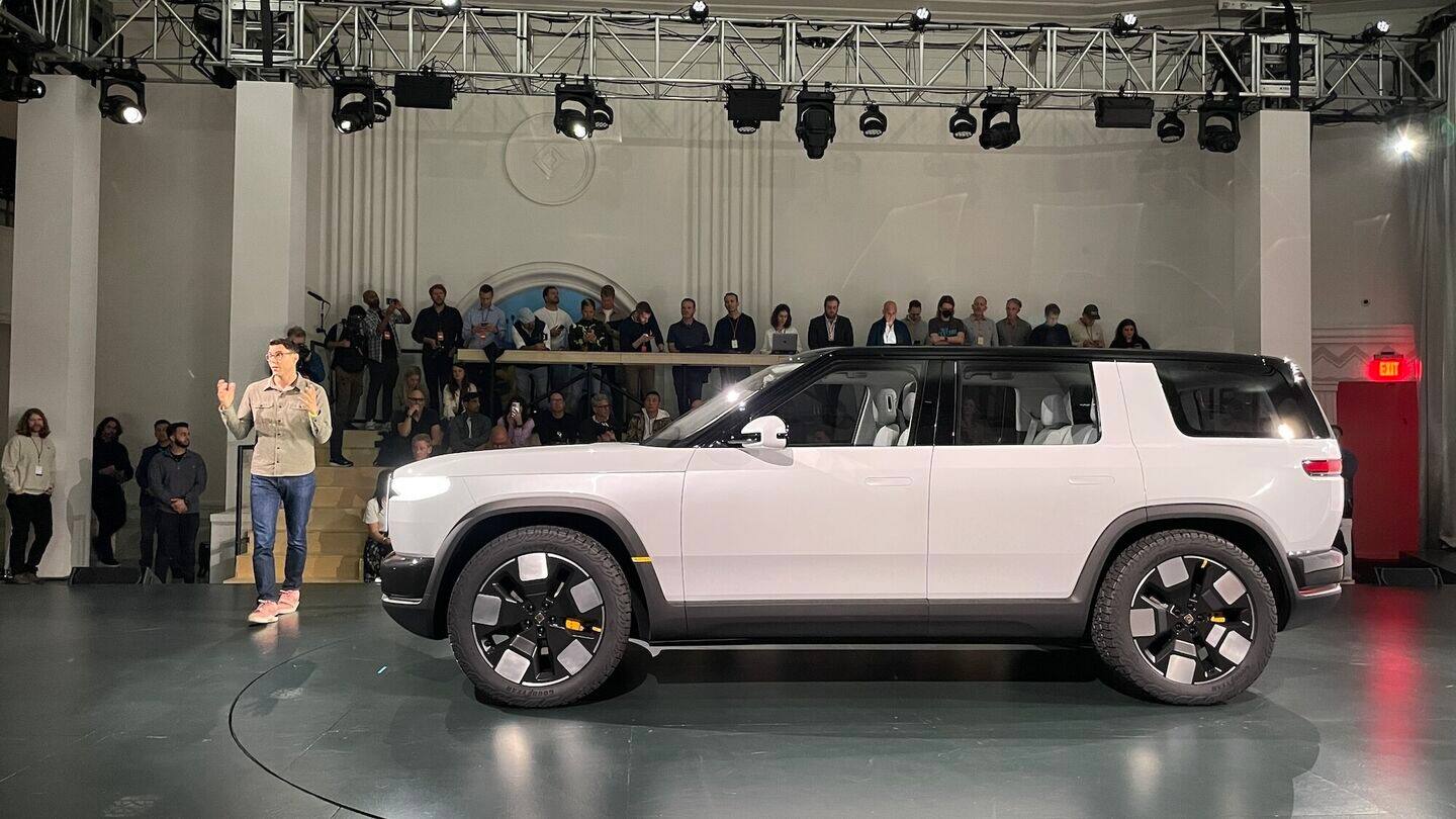 Rivian's R2 SUV gets hands-free driving and smart AI
