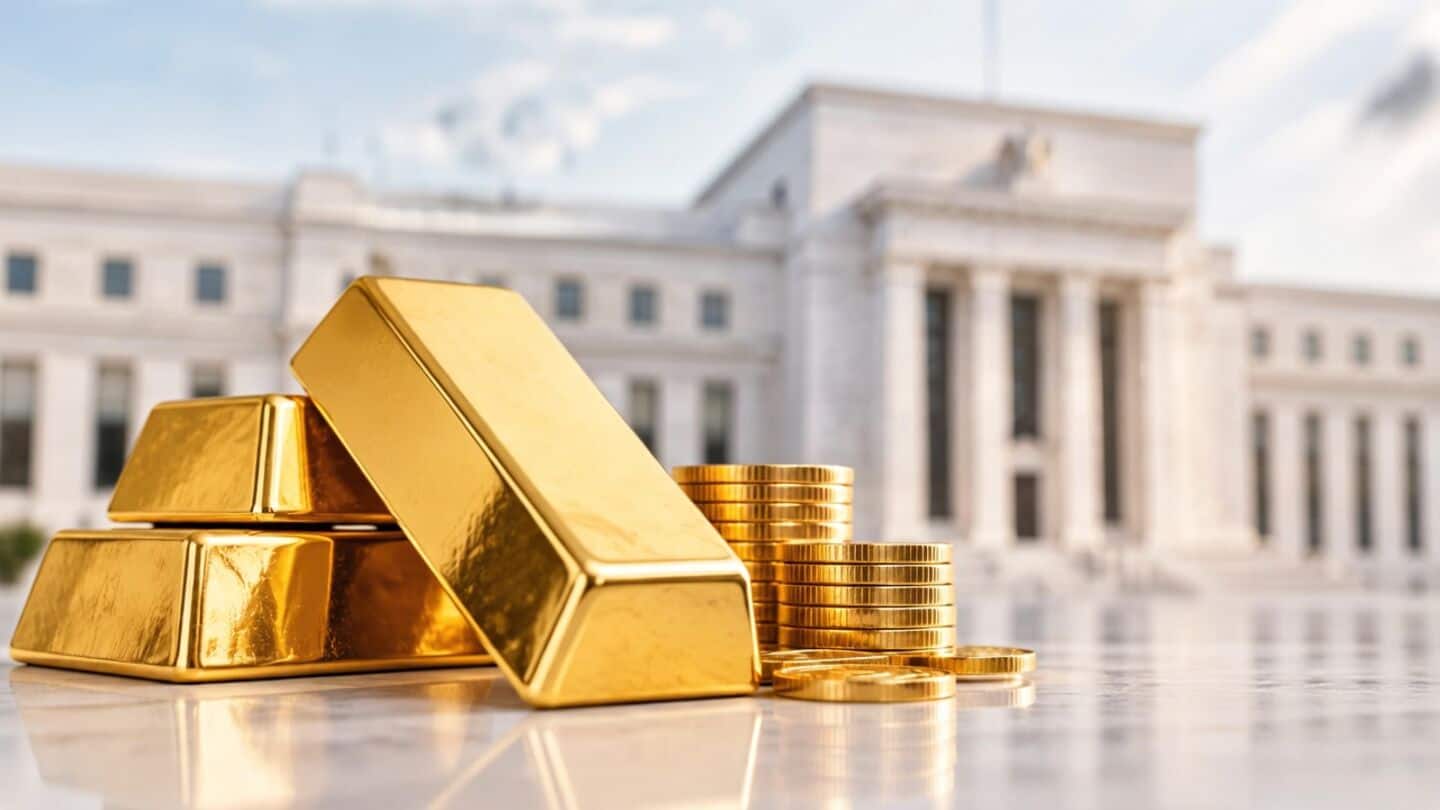Gold holds above $4,302 ahead of expected 25bp Fed hike