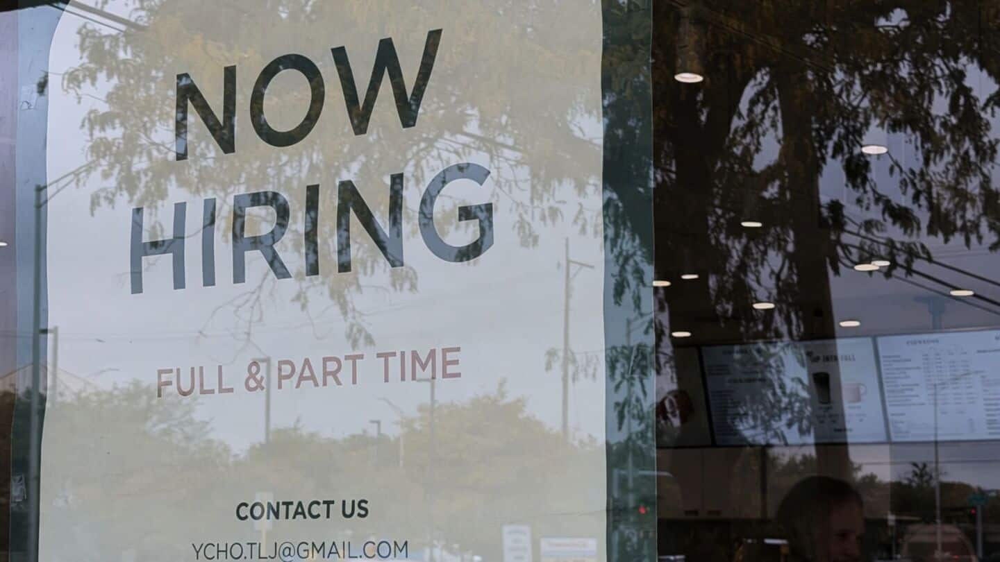 US unemployment claims tick up to 199,000 as hiring slows