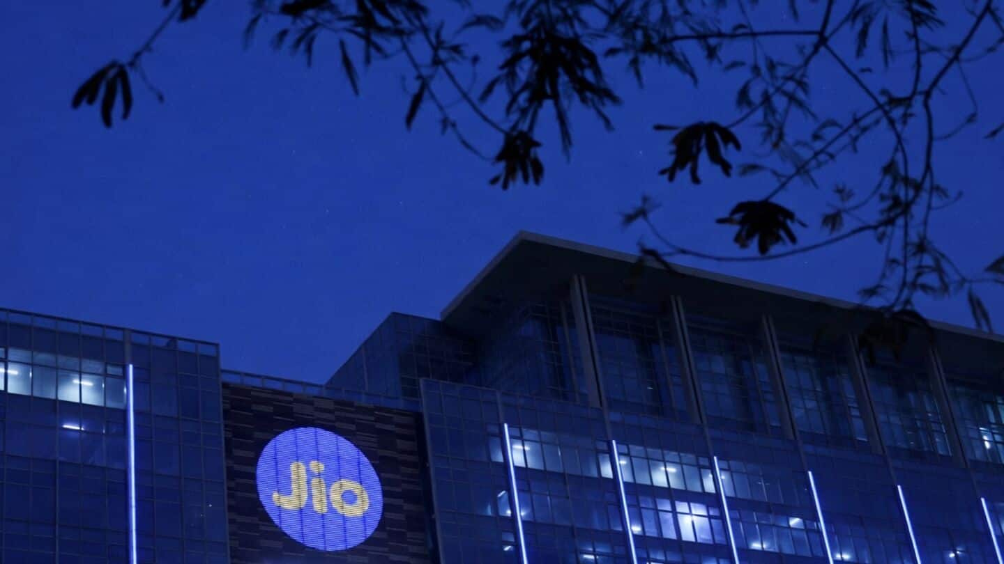 Jio reaches 524 million customers in India, expands digital services
