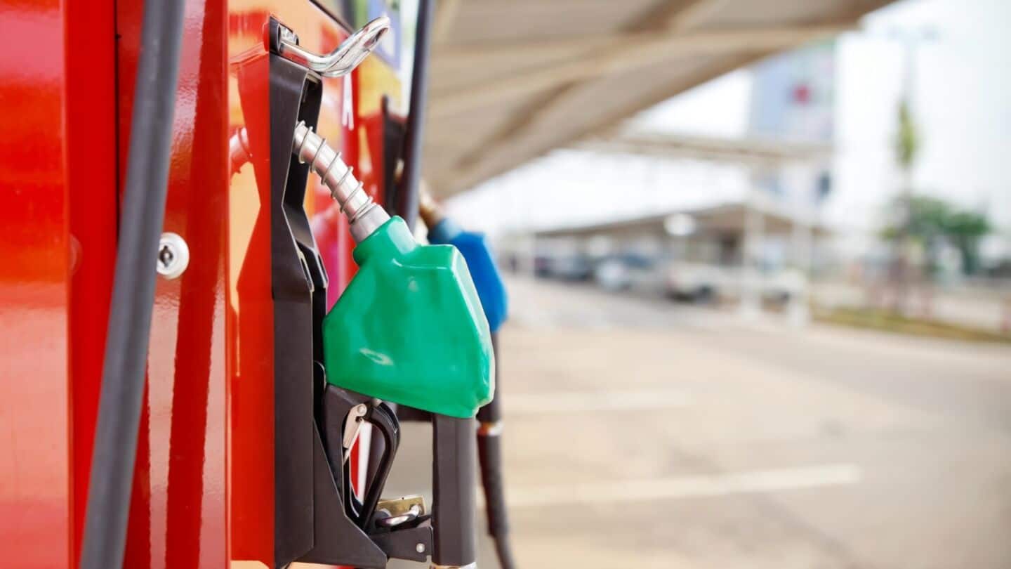 Nayara caps fuel, Reliance BP curbs diesel, retail prices unchanged
