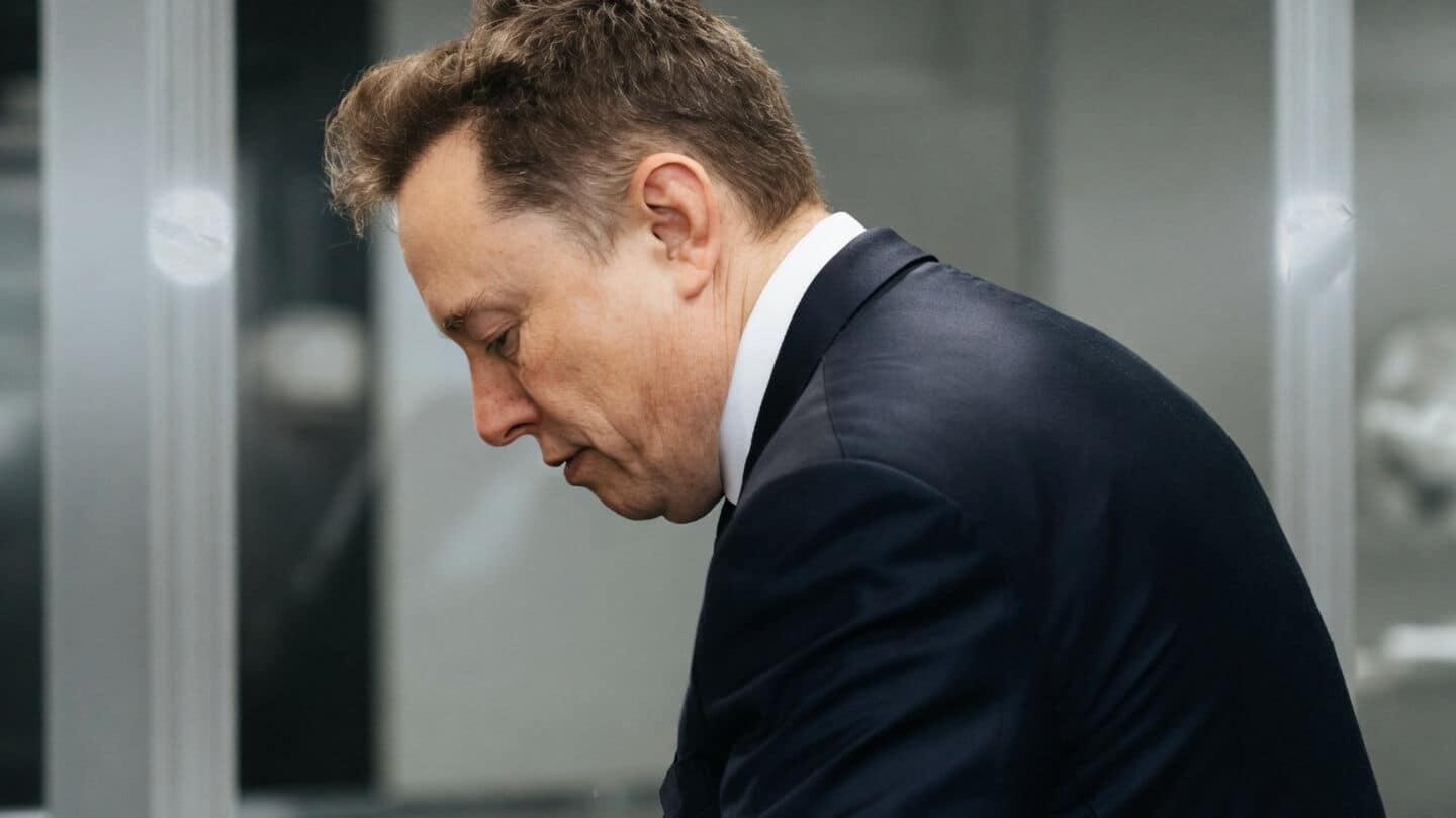 SpaceX stock plunges 38% amid orbital data centers concerns